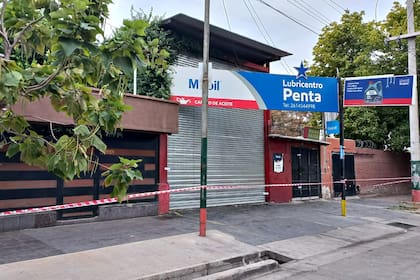 Norberto Martín Salzmann, de 51 años, se encontraba atendiendo el comercio cuando ingresaron dos delincuentes