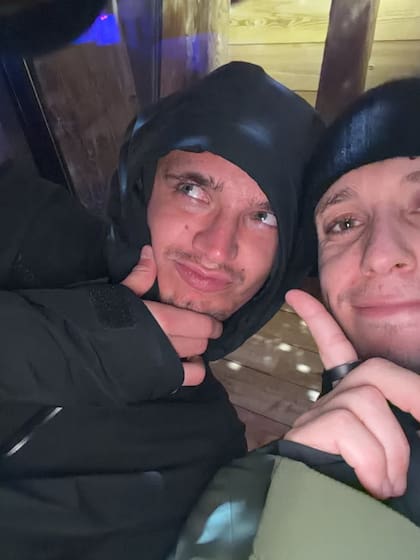 Norris y Fenestraz durante sus vacaciones; los pilotos son amigos desde 2016 (Foto: Instagram @sachafenestraz)