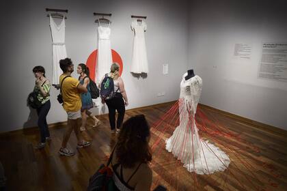 “Nosotras movemos el mundo” exhibe obras de más de 250 artistas