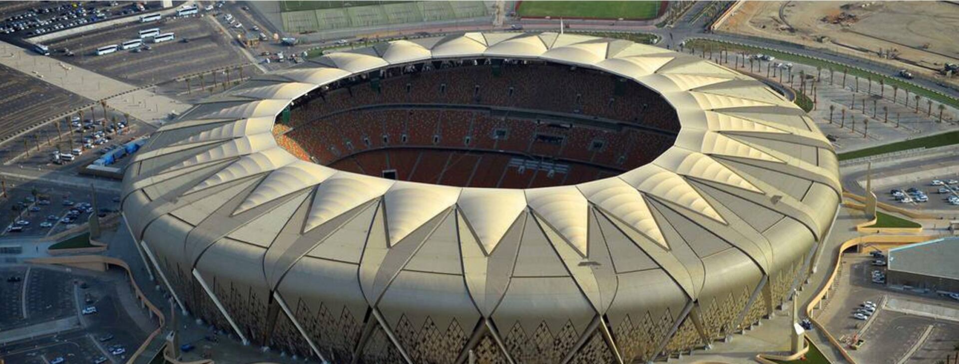 Así es el estadio King Abdullah Sports City, donde jugarán Argentina y Brasil - LA NACION