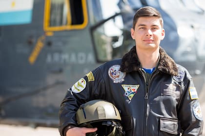 Nota Sea King. Teniente de Corbeta Bruno Sebastián Monteagudo. 29 años, oriundo de Juana Koslay, provincia de San Luis. (foto: gentileza Fernando Acuña).