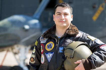 Nota Sea King. Teniente de Corbeta Diego Gaetano Adami. 28 años, oriundo de Mendoza Capital. (foto: gentileza Fernando Acuña).