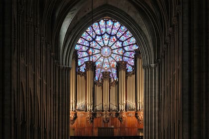 Esta foto de archivo tomada el 1 de febrero de 2004 muestra el órgano de la catedral, uno de los más famosos del mundo