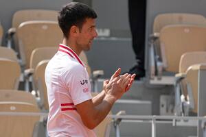Roland Garros. El chico que hizo sufrir a Djokovic y se fue aplaudido por el N° 1