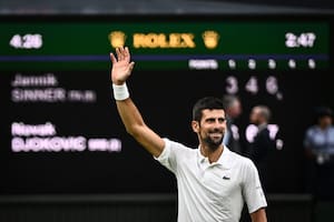 Djokovic dio otra clase, estiró su invicto a ¡2193 días! y está a un partido de igualar un récord histórico