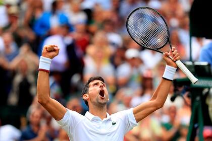 Novak Djokovic, ganador de Wimbledon 2019, habrá reinado durante dos años; desde la Segunda Guerra Mundial no se cancelaba Wimbledon.