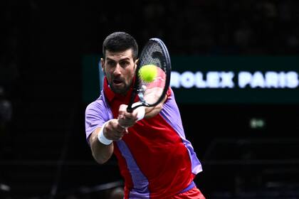 Novak Djokovic irá por su cuarta conquista del Masters 1000 de París; su último obstáculo será el búlgaro Grigor Dimitrov.