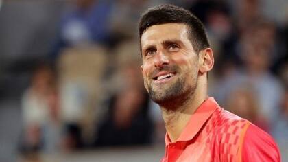 Novak Djokovic intentará acceder a los cuartos de final de Roland Garros; su oponente este domingo será el sorprendente peruano Juan Pablo Varillas.