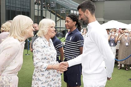 Novak Djokovic se enfrentará al número uno del mundo en las semifinales de Wimbledon