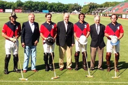 En 2015, en el homenaje a los 10 de handicap: Cambiaso, Alfredo Harriott, Pelón Stirling, Juancarlitos, Miguel Novillo Astrada, Alberto Heguy y Eduardo Heguy