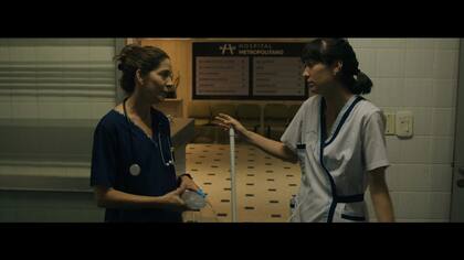 Novoa interpreta a la jefa de enfermeras de un hospital, que comienza a investigar qué sucede en los pasillos de su lugar de trabajo.