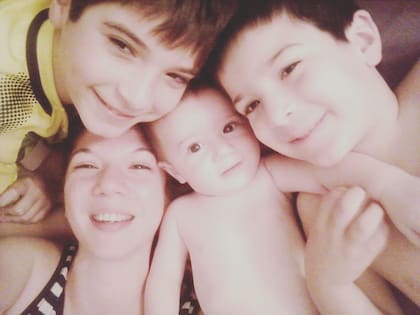 Nube es mamá soltera.