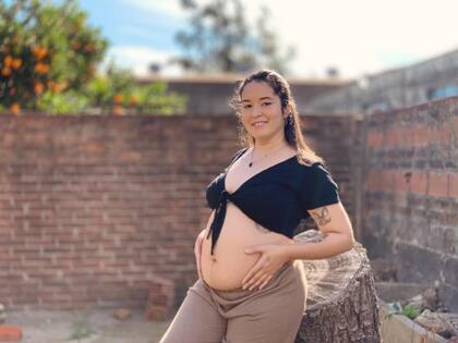 “Nuestras primeras reacciones y emociones fueron de preocupación y tristeza. No sabíamos nada al respecto, jamás habíamos escuchado sobre la espina bífida, y mucho menos que se podía operar intrauterinamente”.