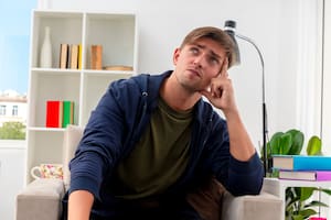 Nuestro cerebro procesa 34 gigabytes de información diaria, pero suele olvidarse de los nombres de las personas muy fácilmente (imagen ilustrativa)