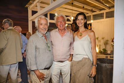 Nueva apertura Punta del Este:
Diego Félix San Martín, Rodolfo Costantini y Laura San Martín
