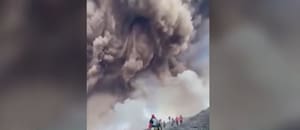 Alerta por el volcán Etna: temen nuevas explosiones tras el desplome de su cráter