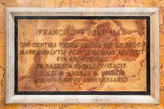 Revelan la nueva lápida de Francisco y el potente mensaje con un guiño a un ícono emblemático