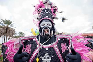Nueva Orleans celebra el Mardi Gras, el indulgente final del Carnaval