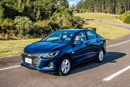 Nueva silueta para el Chevrolet Onix Plus 2020