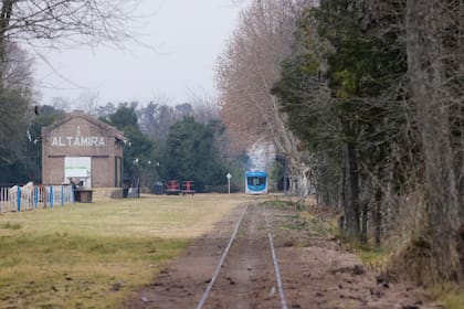Nueva vida: la vieja estación de Altamira volverá a funcionar con el proyecto de un tren turístico que unirá varios pueblos bonaerenses