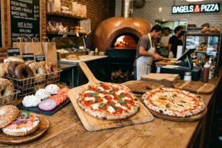 El aditivo usado en pizzas y bagels que Nueva York busca prohibir por su impacto en la salud
