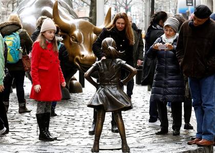 Nueva York - “La niña sin miedo”, nuevo símbolo contra el machismo