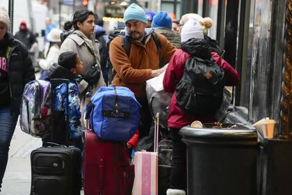 Nueva York lanza el programa de mudanza como piloto; hasta el momento han apoyado a 150 familias