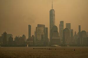 Por qué Nueva York lleva dos días cubierta de humo y amaneció con el cielo naranja