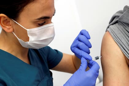 En Estados Unidos dos vacunas podrían ser autorizadas la primera quincena de diciembre