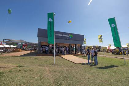 Nuevamente main sponsor de ExpoAgro, Banco Provincia aprovechó la tradicional muestra agroindustrial para difundir su amplia oferta de créditos en pesos y dólares.