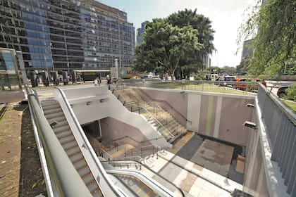 La entrada a la estación Catalinas