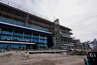 Nuevo estadio cubierto de los Titans de Tennessee va en camino a completarse en febrero de 2027