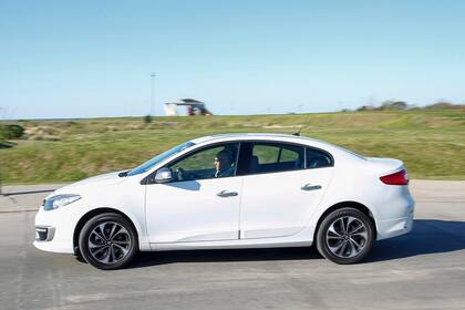 Nuevo frontal y elementos estéticos deportivos configuran un diseño agresivo y musculoso