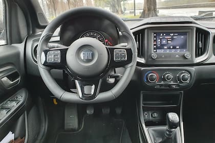 Nuevo interior para la Fiat Strada y con buen nivel de equipamiento