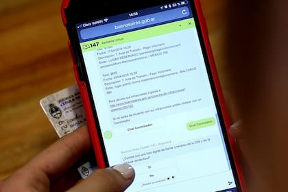 Las infracciones de tránsito podrán ser resueltas por chat, pero por ahora se deberán pagar de forma presencial