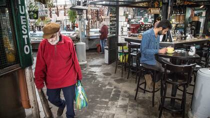 Nuevos clientes se suman a los tradicionales del barrio