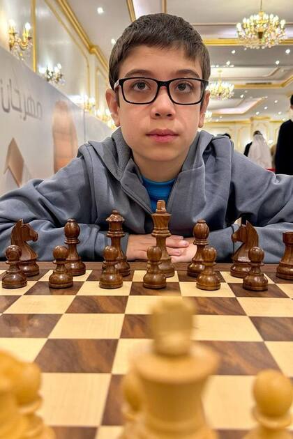 Nunca nadie jugó como Faustino a los 10 años de edad; ahora residente en Barcelona, cerca de los centros mundiales de ajedrez, tiene una oportunidad enorme de crecer en el juego.