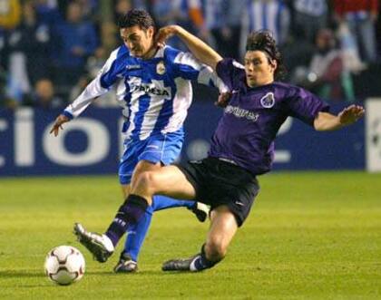 Su carrera como jugador se desarrolló principalmente en España, en el Deportivo de La Coruña