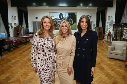 Nunzia Locatelli, Amalia Amoedo y Taina Laurino