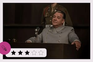 Un sólido duelo actoral en un drama histórico que no arriesga demasiado