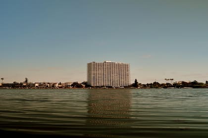 Oakland ofrece diversos atractivos como el Lago Merritt