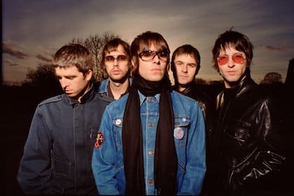 Oasis, la banda que puso al brit pop en lo más alto en los años 90, después del rugido grunge