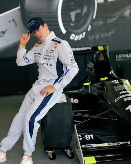 Obern es actor y causó furor en las redes por su parecido con Franco Colapinto (Foto: Instagram @emiobern)