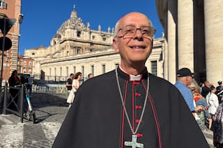 Obispo de El Paso lleva al Papa cartas desesperadas de migrantes afectados por medidas en EEUU