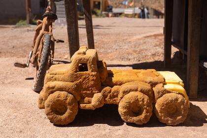 Objeto petrificado en Puente del Inca.