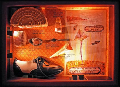 Objetos que sirvieron de inspiración de la novela El Museo de la Inocencia, creada en sintonía con el proyecto del museo.