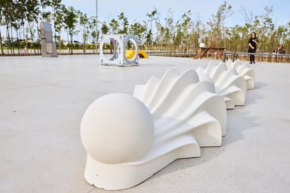 Obra de Daniel Basso en la exposición Mueble Escultura al exterior