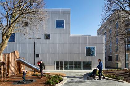 Obra de edificación pública, de Joe Morris, en el Reino Unido