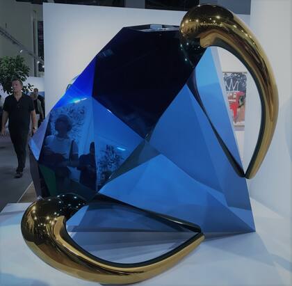 Obra de Jeff Koons en la galería Gagosian, en Art Basel2020