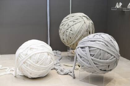 Obra de la artista chilena Fernanda Gutiérrez, en la galería Espacio O, que participa de Este Arte